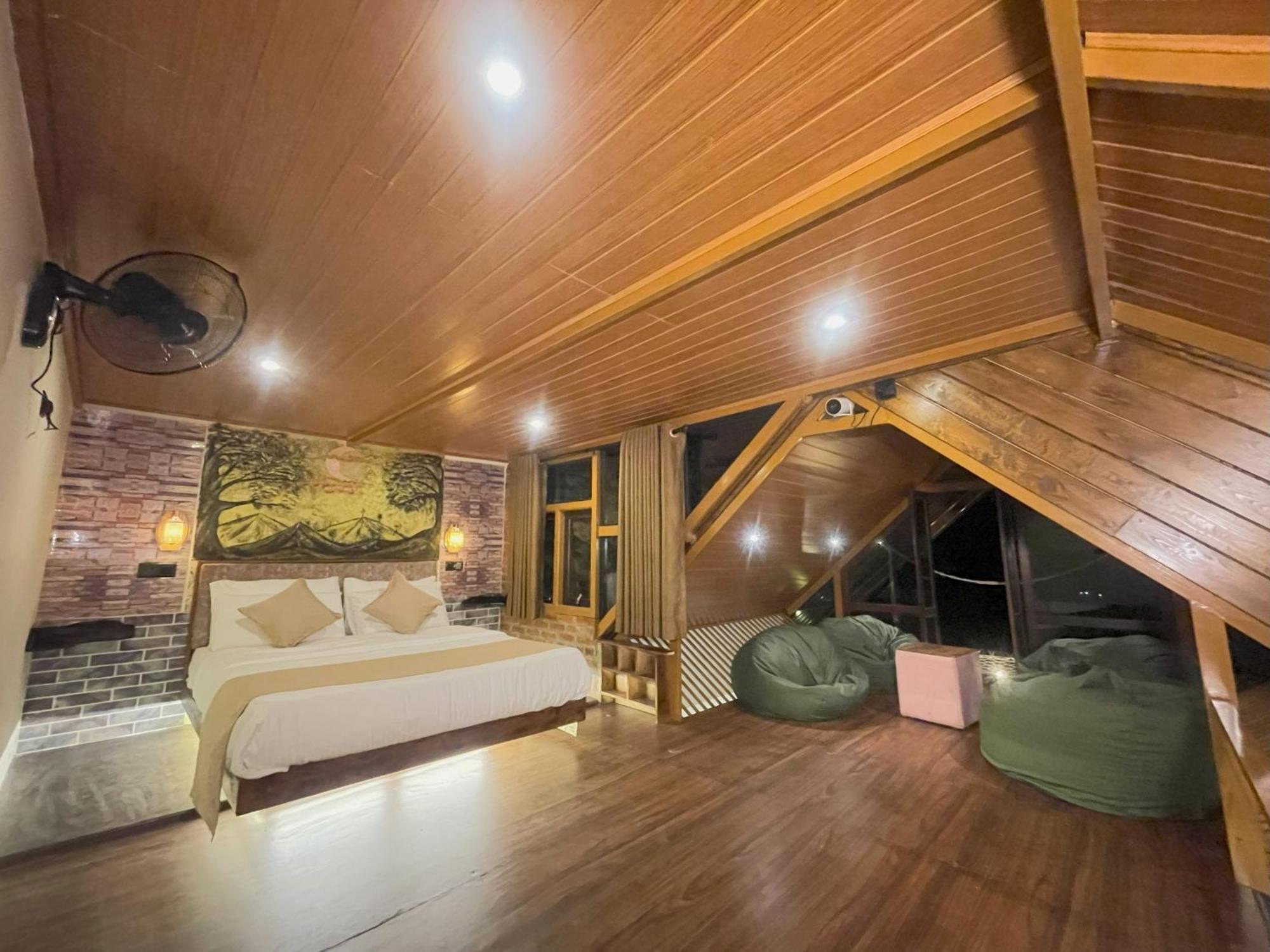 Bed and Breakfast Royal Mount Ella Esterno foto