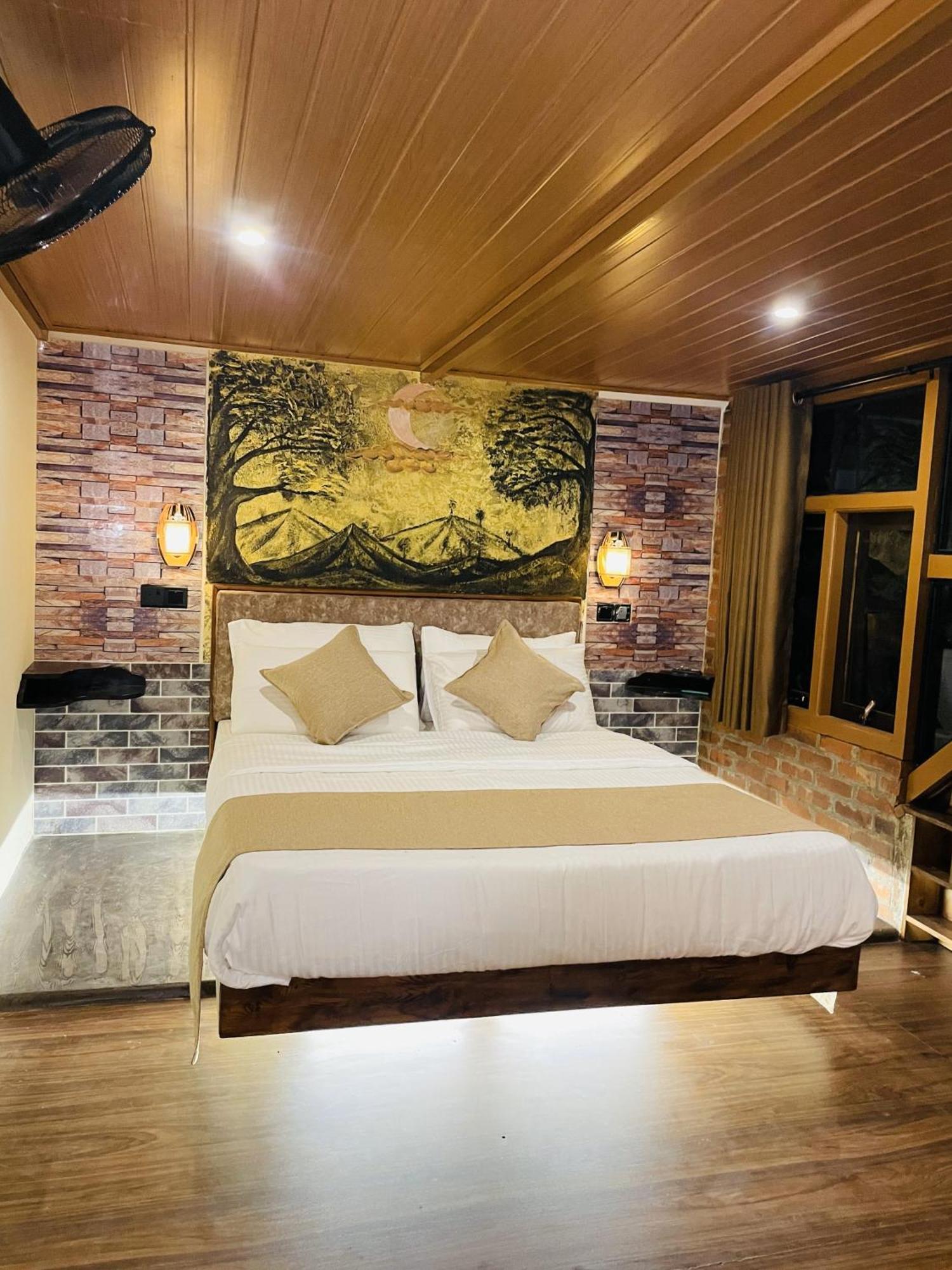 Bed and Breakfast Royal Mount Ella Esterno foto